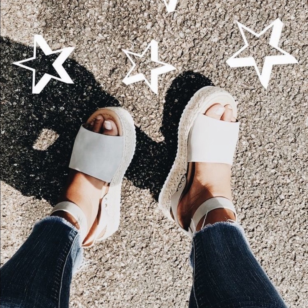 Meet your Posher, Claire